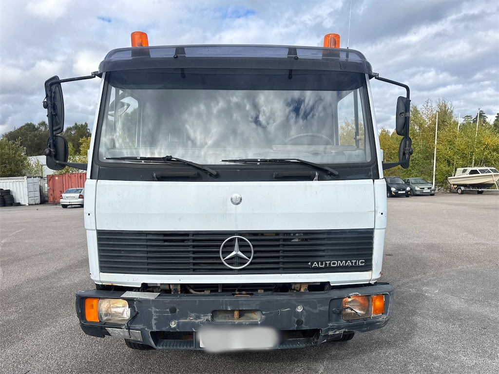 MERCEDES BENZ 817 - Nền bục trên không gắn trên xe tải: hình 2 MERCEDES BENZ 817 - Nền bục trên không gắn trên xe tải: hình 2
