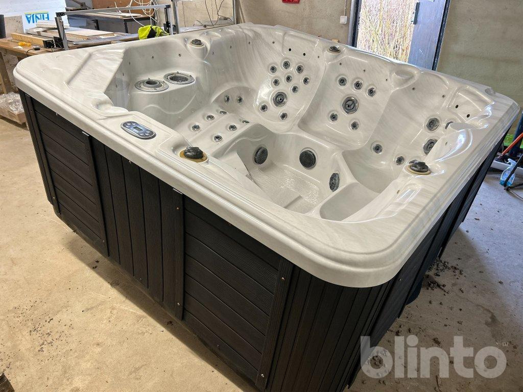 Massage Bathtubs - Máy móc khác: hình 1 Massage Bathtubs - Máy móc khác: hình 1