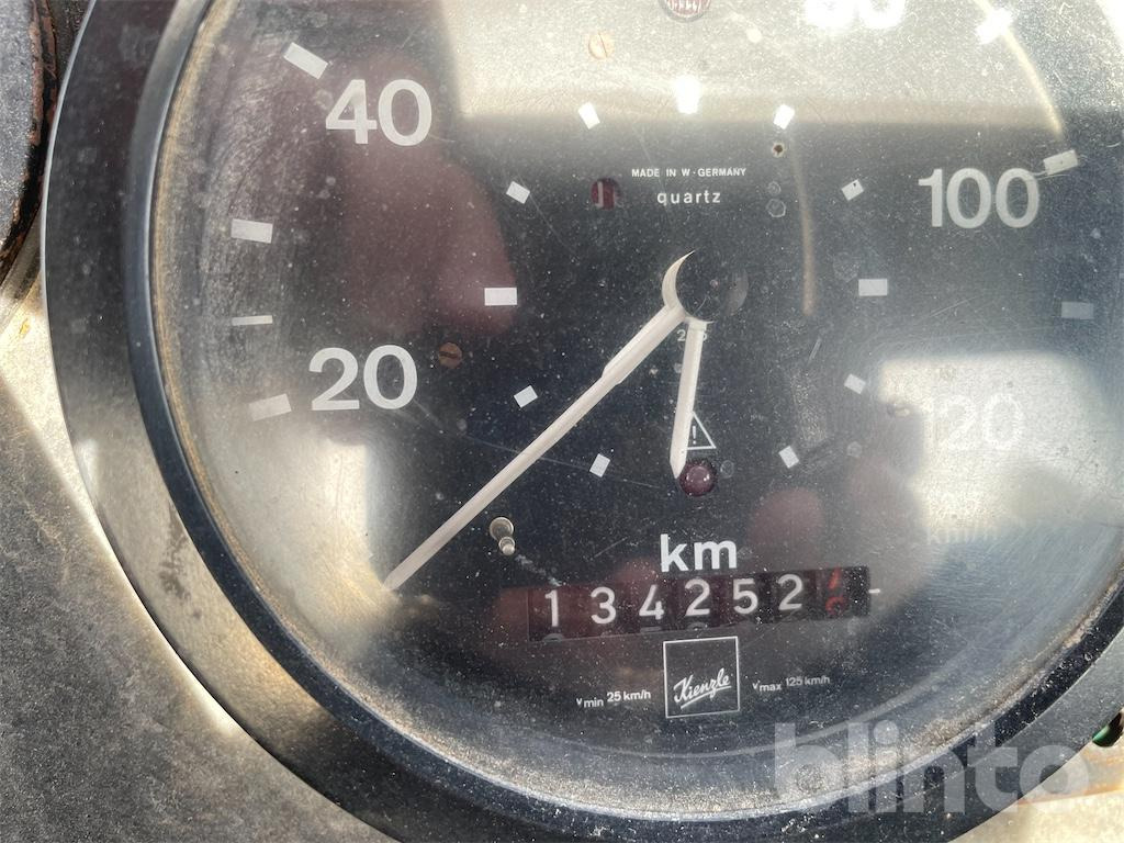 Mercedes Benz Unimog 424 (1981) - Xe tải thùng lửng/ Phẳng: hình 5 Mercedes Benz Unimog 424 (1981) - Xe tải thùng lửng/ Phẳng: hình 5