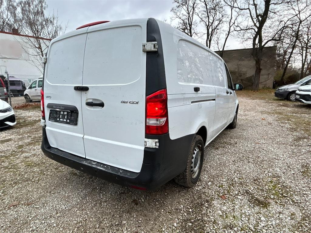 Mercedes-Benz Vito 116 CDI extralang - Xe van chở hàng: hình 3 Mercedes-Benz Vito 116 CDI extralang - Xe van chở hàng: hình 3