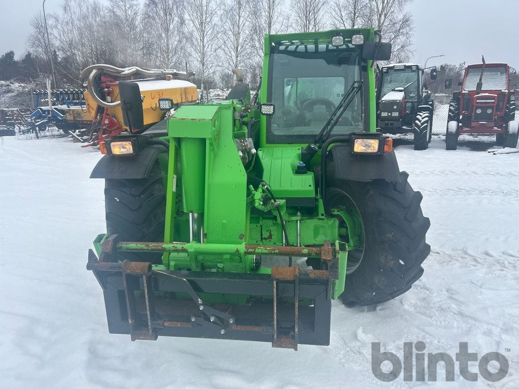 Merlo - Xe nhấc hình viễn vọng kính: hình 4 Merlo - Xe nhấc hình viễn vọng kính: hình 4