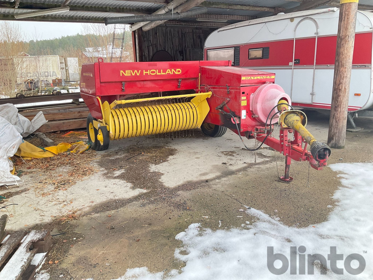 New Holland 377 - Máy đóng kiện vuông: hình 2 New Holland 377 - Máy đóng kiện vuông: hình 2