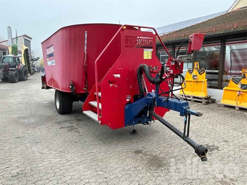 Siloking Duo 14 T (2010) - Xe trộn thức ăn gia súc: hình 2 Siloking Duo 14 T (2010) - Xe trộn thức ăn gia súc: hình 2