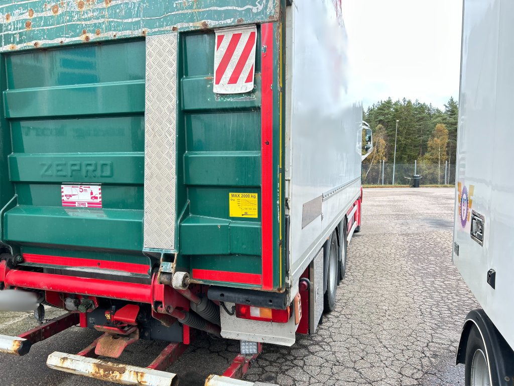 Skåpbil Volvo FH bussbyggskåp med kylaggregat - Xe tải đông lạnh: hình 4 Skåpbil Volvo FH bussbyggskåp med kylaggregat - Xe tải đông lạnh: hình 4