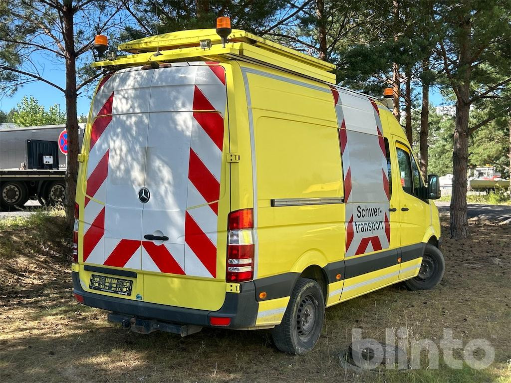 Sprinter Mercedes-Benz (2018) - Xe van chở hàng: hình 3 Sprinter Mercedes-Benz (2018) - Xe van chở hàng: hình 3