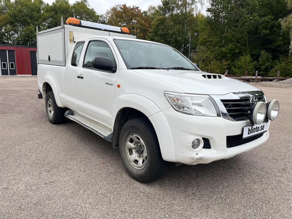 TOYOTA HILUX 2.5 4x4 - Xe bán tải: hình 3 TOYOTA HILUX 2.5 4x4 - Xe bán tải: hình 3