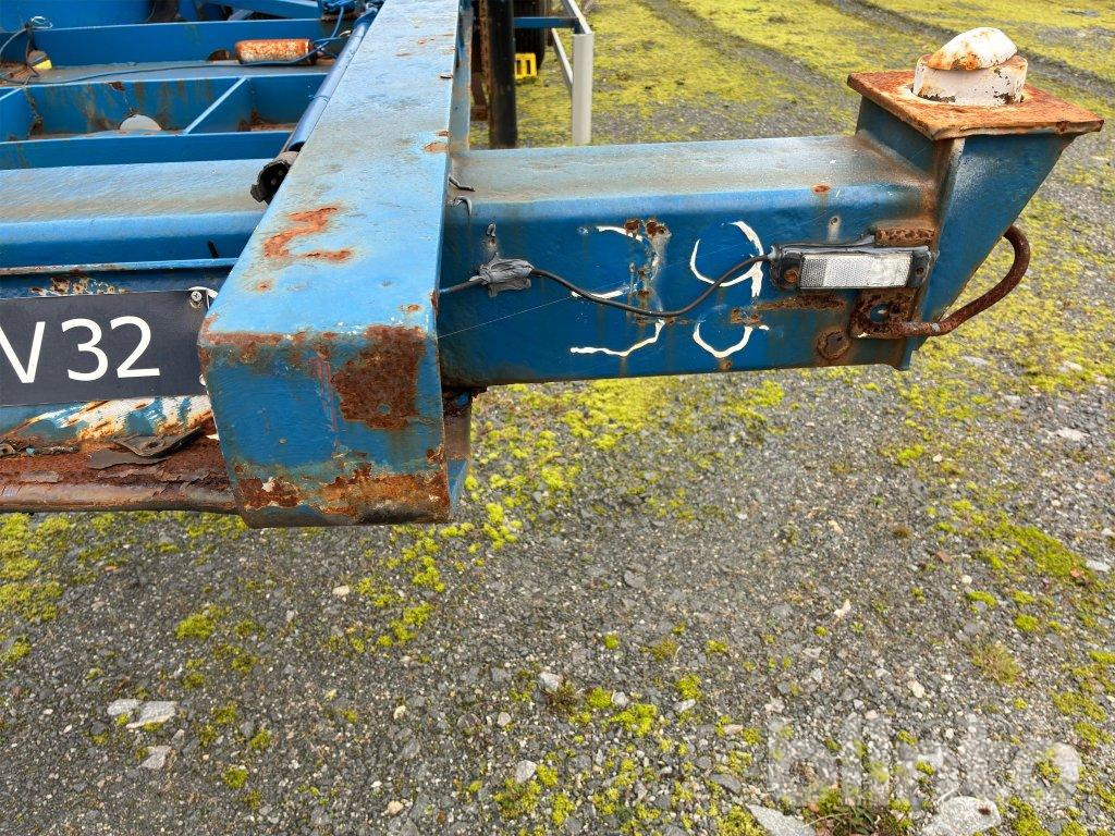 Xe chở container/ Sơ mi rơ moóc hoán đổi thân TRAUFO FRUEHAUF: hình 22 Xe chở container/ Sơ mi rơ moóc hoán đổi thân TRAUFO FRUEHAUF: hình 22