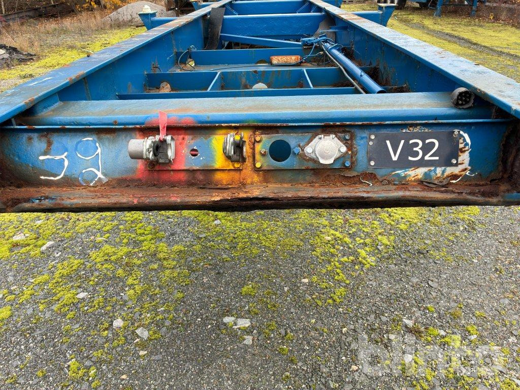 Xe chở container/ Sơ mi rơ moóc hoán đổi thân TRAUFO FRUEHAUF: hình 23 Xe chở container/ Sơ mi rơ moóc hoán đổi thân TRAUFO FRUEHAUF: hình 23