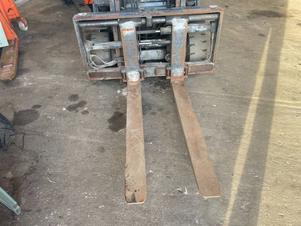 Toyota 6 FP25 - Xe nâng: hình 4 Toyota 6 FP25 - Xe nâng: hình 4