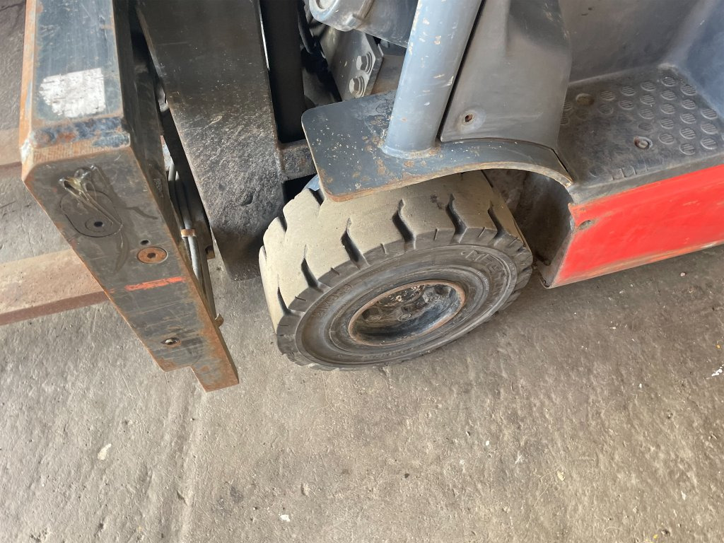 Toyota 6 FP25 - Xe nâng: hình 5 Toyota 6 FP25 - Xe nâng: hình 5