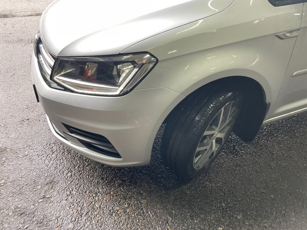 VOLKSWAGEN Caddy 4WD - Xe hơi: hình 5 VOLKSWAGEN Caddy 4WD - Xe hơi: hình 5