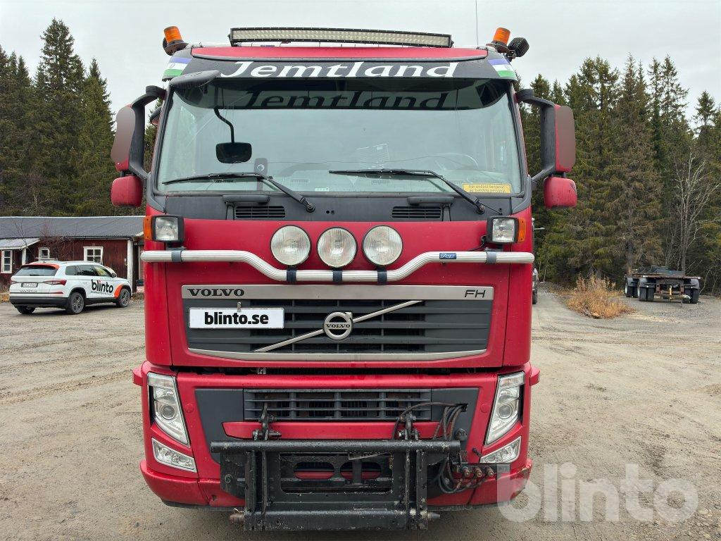 VOLVO FH 8*4 - Xe tải nâng móc: hình 2 VOLVO FH 8*4 - Xe tải nâng móc: hình 2