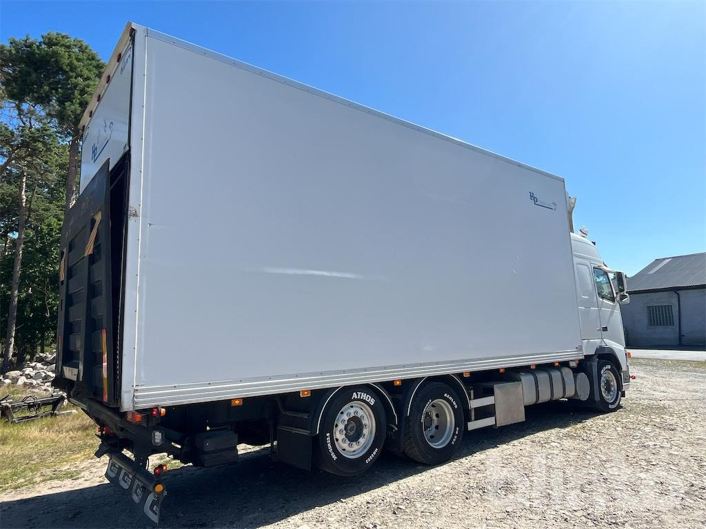 VOLVO FH12 6X2 - Xe tải đông lạnh: hình 5 VOLVO FH12 6X2 - Xe tải đông lạnh: hình 5