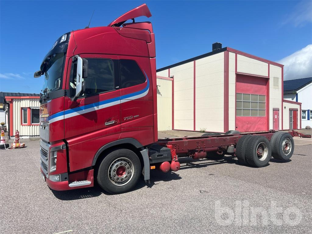 VOLVO FH16 750 - Xe tải khung gầm: hình 1 VOLVO FH16 750 - Xe tải khung gầm: hình 1