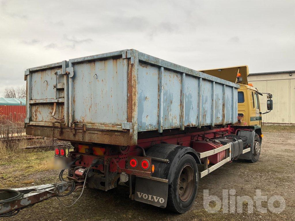 VOLVO FL6 E - Xe tải nâng móc: hình 3 VOLVO FL6 E - Xe tải nâng móc: hình 3