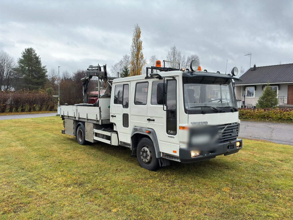 VOLVO FL611 4X2 - Xe tải thùng lửng/ Phẳng, Xe cẩu tự hành: hình 3 VOLVO FL611 4X2 - Xe tải thùng lửng/ Phẳng, Xe cẩu tự hành: hình 3