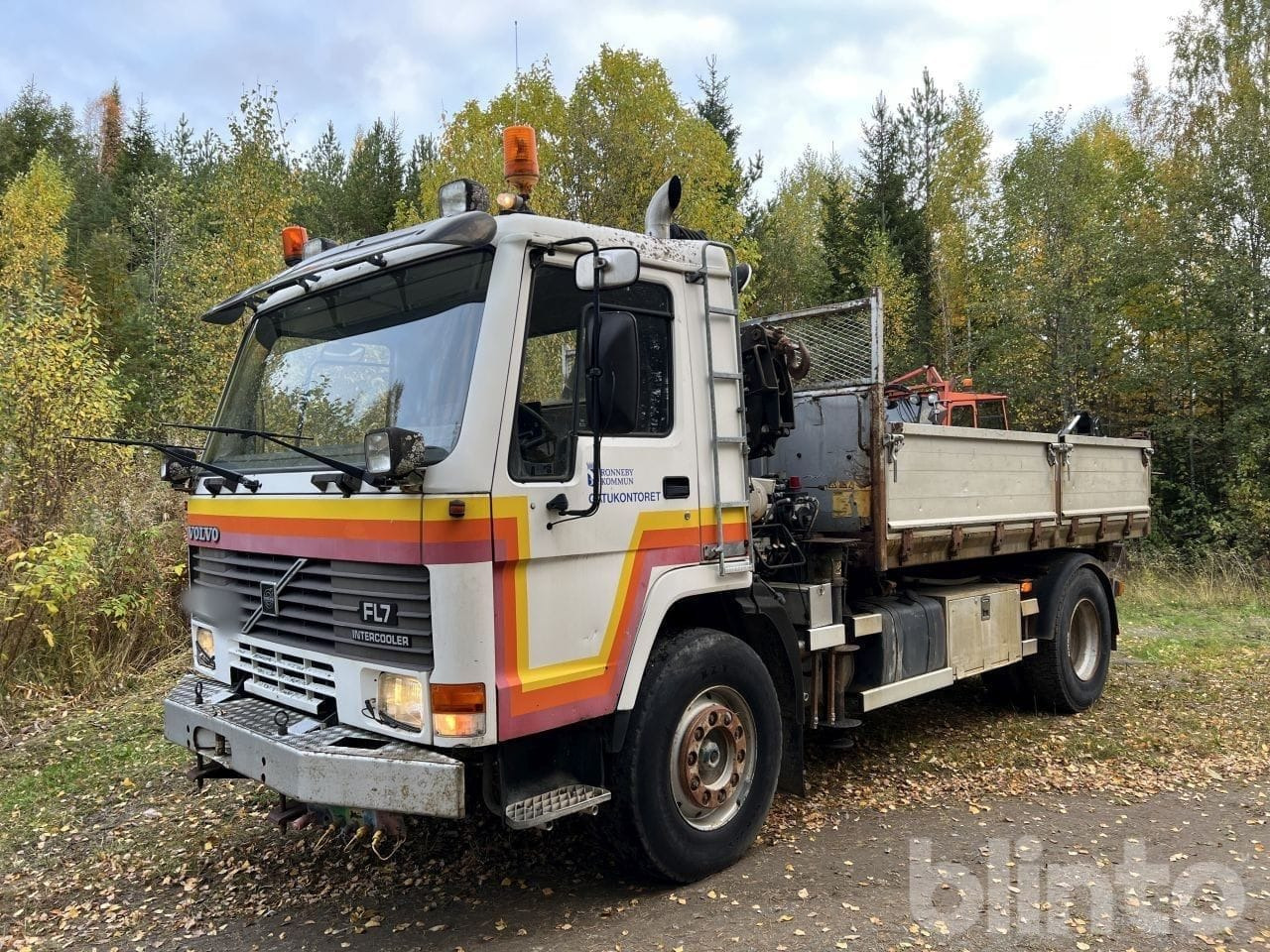 VOLVO FL7 4X2 - Xe ben, Xe cẩu tự hành: hình 1 VOLVO FL7 4X2 - Xe ben, Xe cẩu tự hành: hình 1