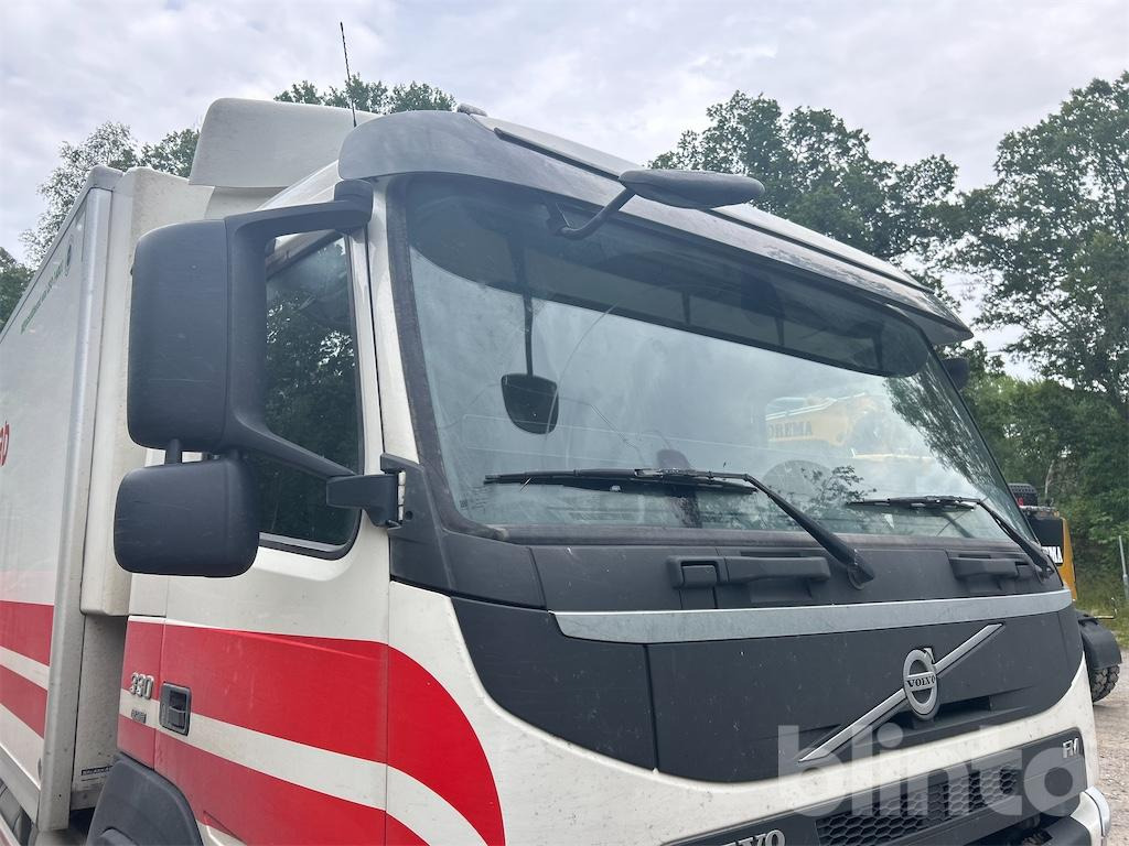 Xe tải đông lạnh VOLVO FM 330: hình 13