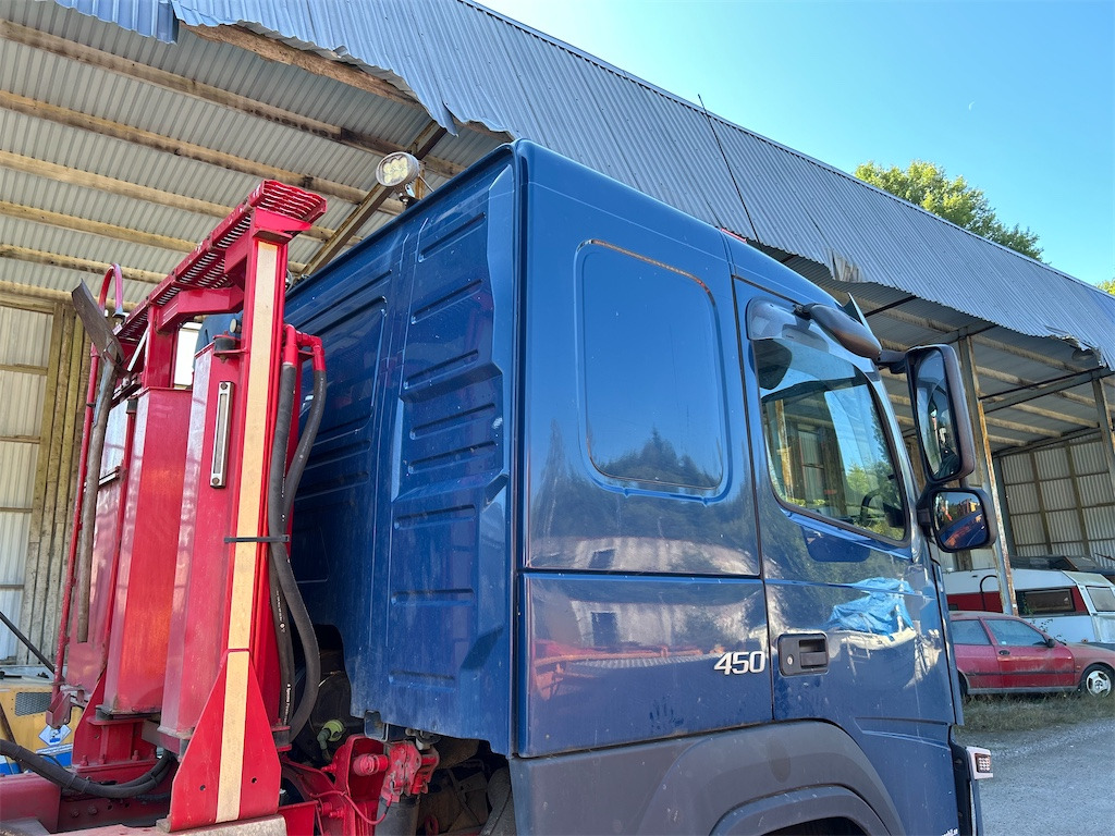 VOLVO FM 6*2 - Xe tải nâng móc: hình 5 VOLVO FM 6*2 - Xe tải nâng móc: hình 5