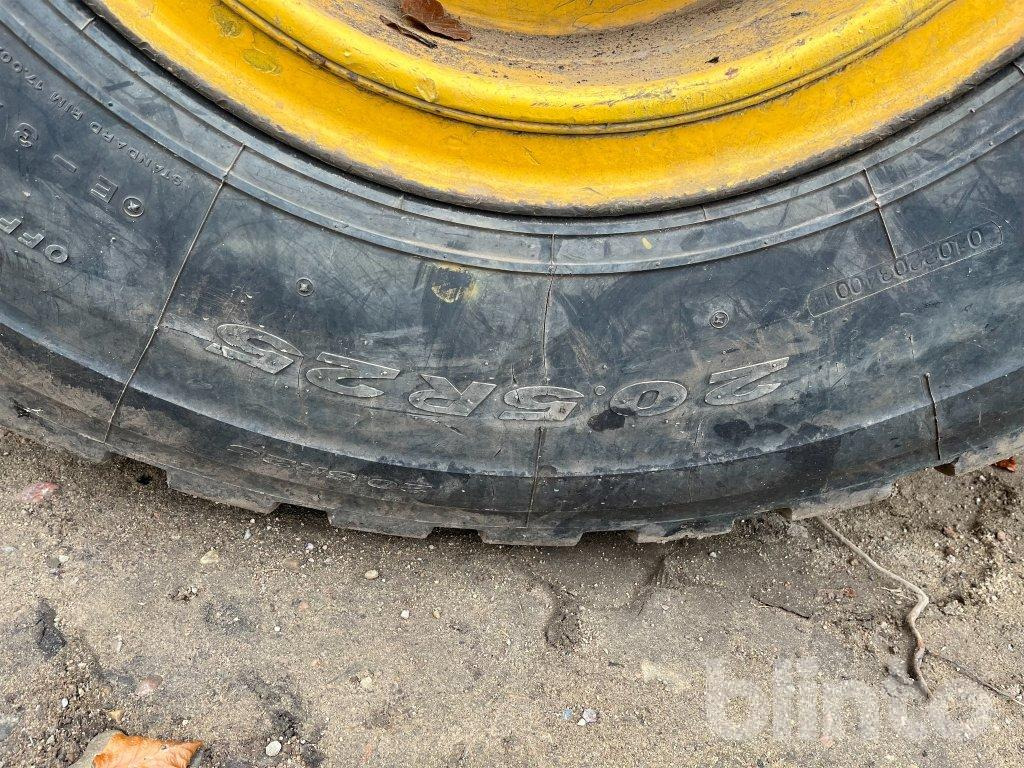 Máy xúc lật bánh lốp Volvo BM L90: hình 19