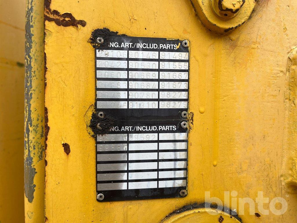 Máy xúc lật bánh lốp Volvo BM L90: hình 48