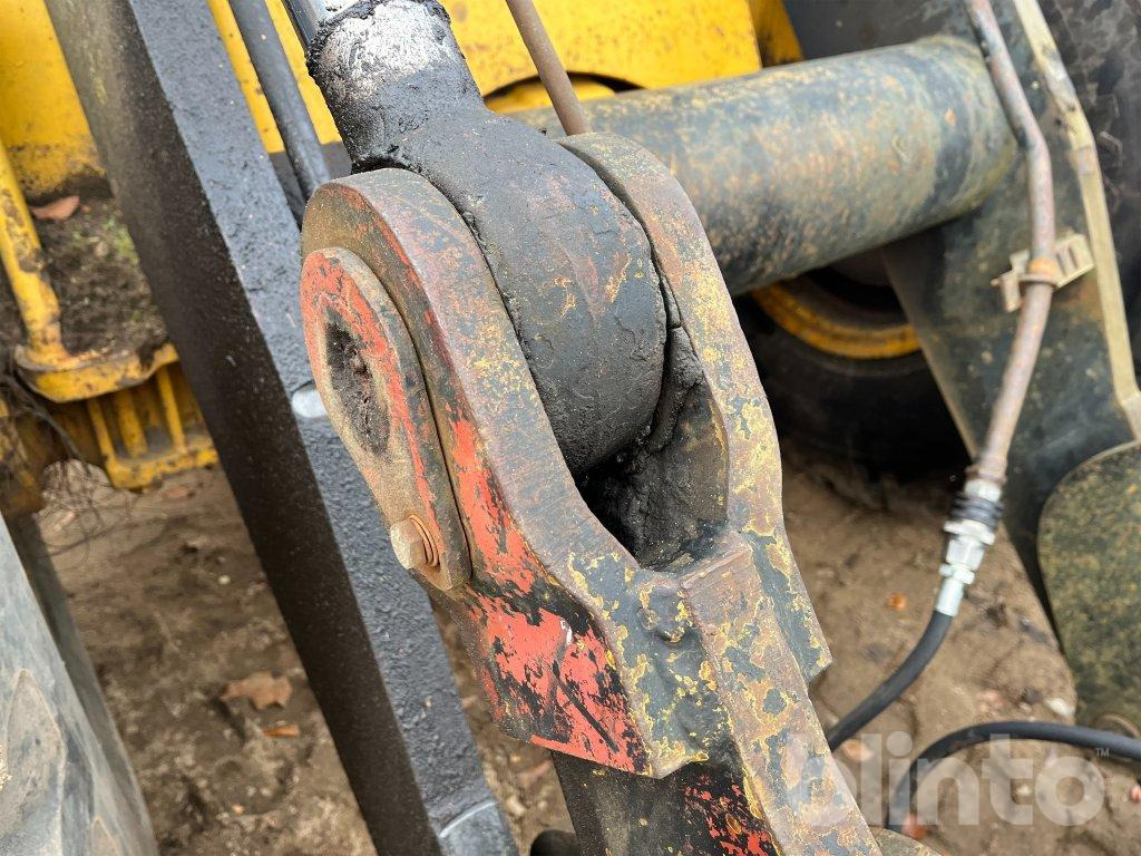 Máy xúc lật bánh lốp Volvo BM L90: hình 38