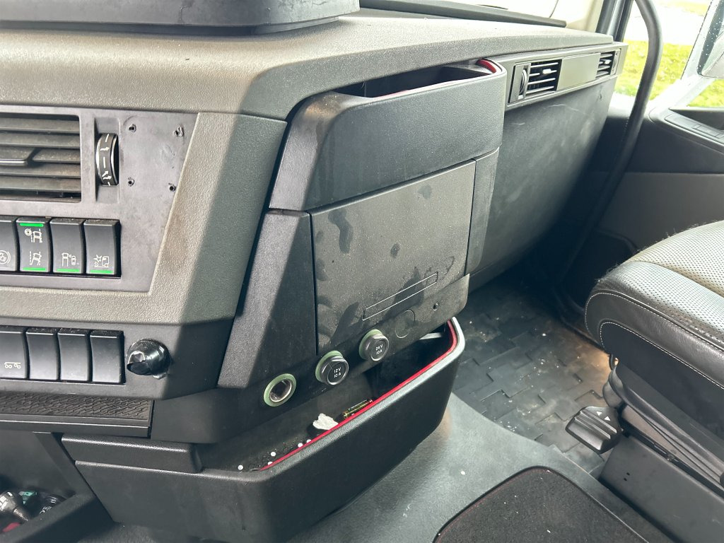 Xe tải VOLVO: hình 21