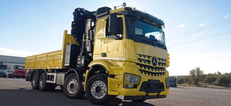Mercedes Arocs 4140 - Xe tải thùng lửng/ Phẳng, Xe cẩu tự hành: hình 2 Mercedes Arocs 4140 - Xe tải thùng lửng/ Phẳng, Xe cẩu tự hành: hình 2