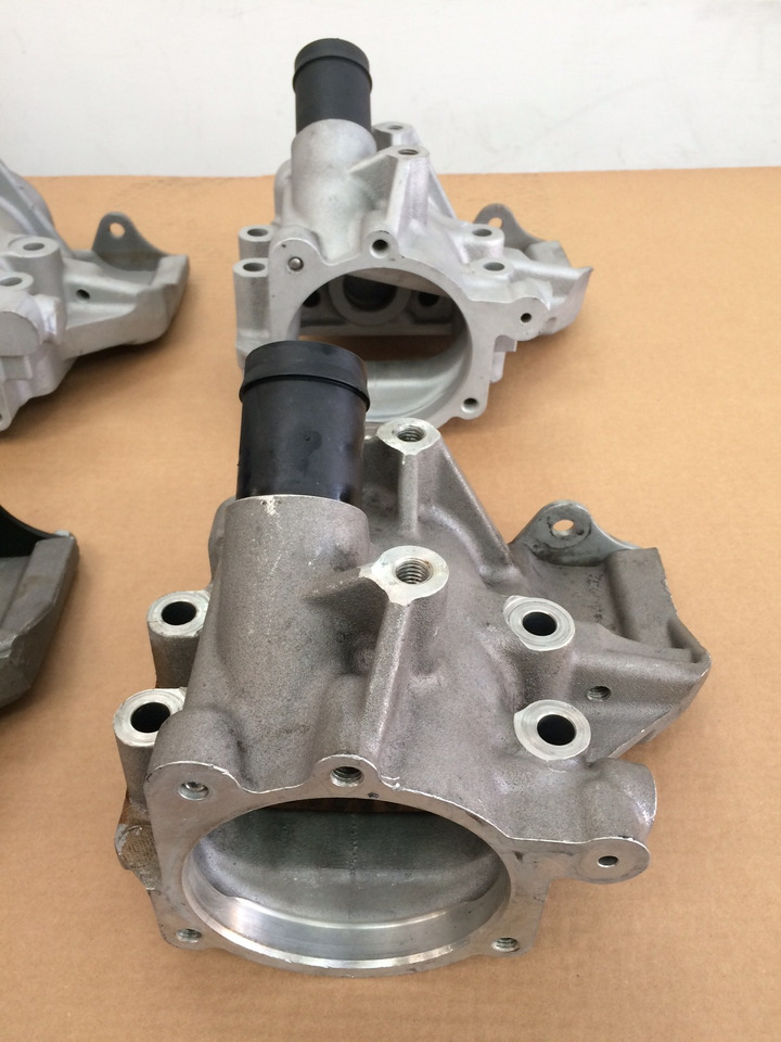 CARCASSA RIDUTTORE PER POMPA CARBURANTE ALTA PRESSIONE - MOTORI MAN D2066 / D2676 - Bơm nhiên liệu cho Xe tải: hình 2 CARCASSA RIDUTTORE PER POMPA CARBURANTE ALTA PRESSIONE - MOTORI MAN D2066 / D2676 - Bơm nhiên liệu cho Xe tải: hình 2