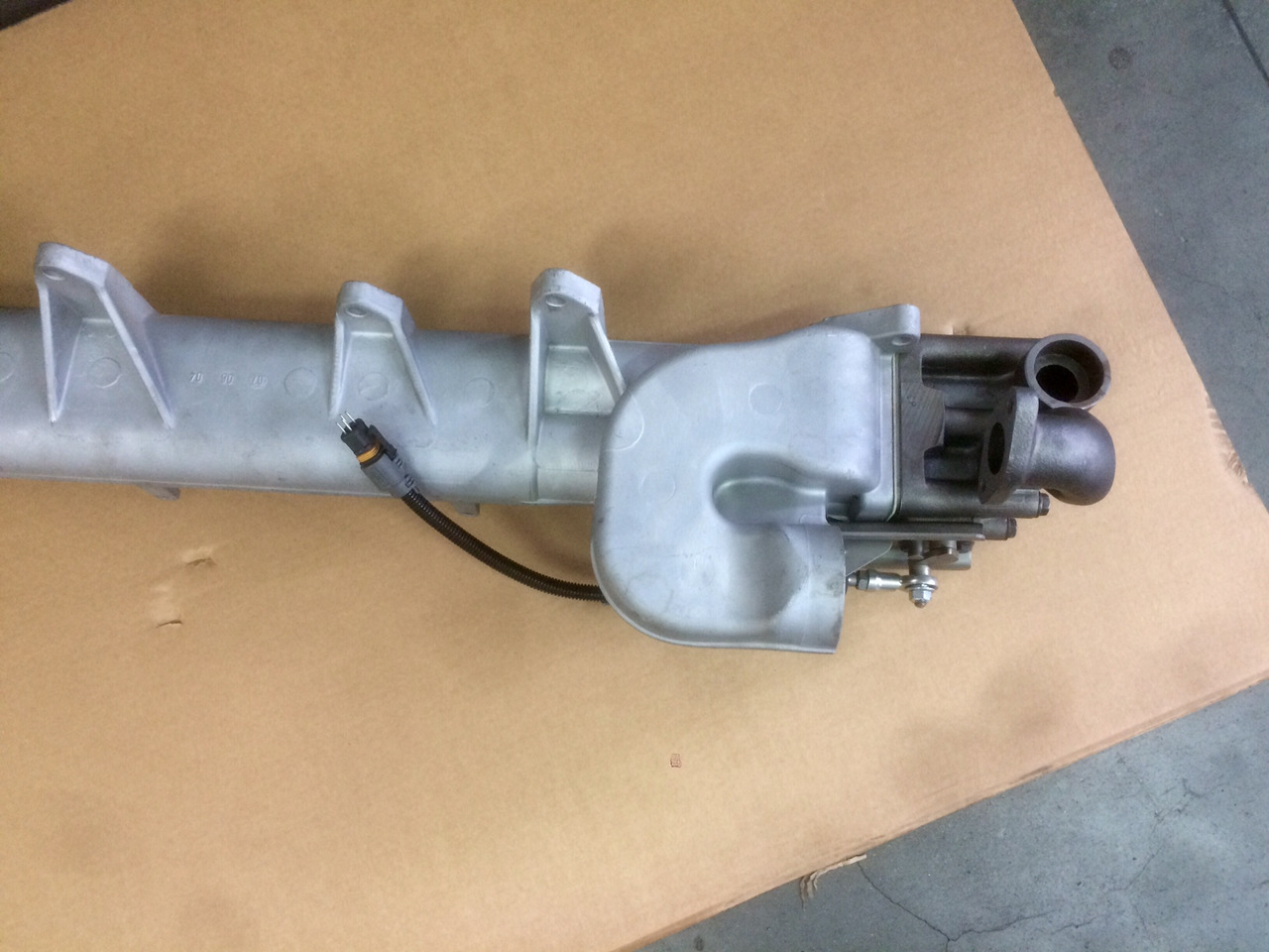 MODULO EGR (modulo ricircolo gas di scarico) - Motori MAN D2066 / D2676 - Euro 3 / Euro 4 - RIF. MAN 51081007047 - 51081007060 - 51081007063 - 51081007196 - Bộ làm mát EGR: hình 5 MODULO EGR (modulo ricircolo gas di scarico) - Motori MAN D2066 / D2676 - Euro 3 / Euro 4 - RIF. MAN 51081007047 - 51081007060 - 51081007063 - 51081007196 - Bộ làm mát EGR: hình 5