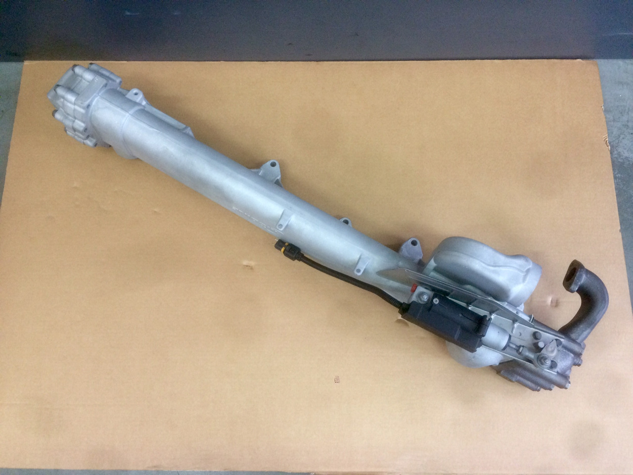 MODULO EGR (modulo ricircolo gas di scarico) - Motori MAN D2066 / D2676 - Euro 3 / Euro 4 - RIF. MAN 51081007140 - 51081007152 - 51081007141 - Bộ làm mát EGR: hình 3 MODULO EGR (modulo ricircolo gas di scarico) - Motori MAN D2066 / D2676 - Euro 3 / Euro 4 - RIF. MAN 51081007140 - 51081007152 - 51081007141 - Bộ làm mát EGR: hình 3