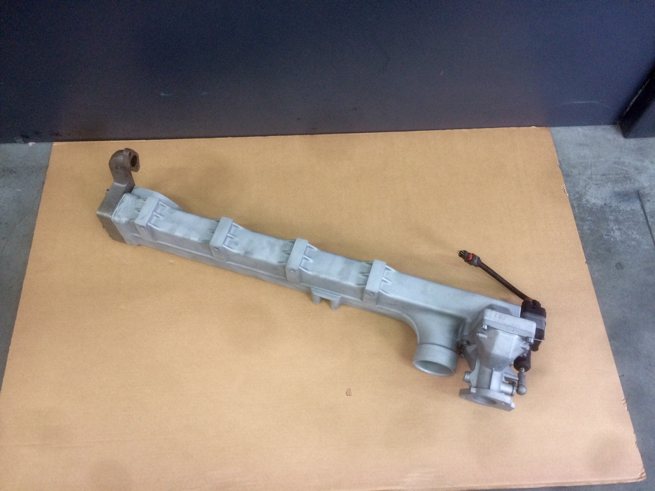 MODULO EGR (modulo ricircolo gas di scarico) - Motori MAN D2866 / D2876 - Euro 3 - RIF. MAN 51081007026 - 51081007027 - 51081007028 - 51081007089 - Bộ làm mát EGR: hình 3 MODULO EGR (modulo ricircolo gas di scarico) - Motori MAN D2866 / D2876 - Euro 3 - RIF. MAN 51081007026 - 51081007027 - 51081007028 - 51081007089 - Bộ làm mát EGR: hình 3