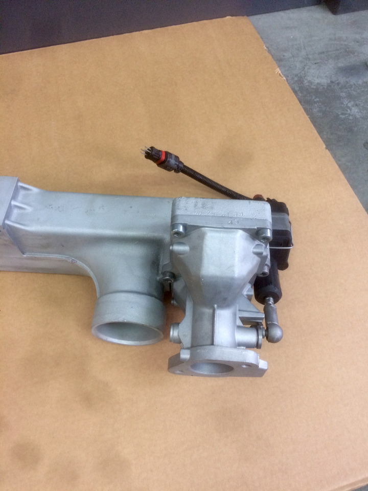 MODULO EGR (modulo ricircolo gas di scarico) - Motori MAN D2866 / D2876 - Euro 3 - RIF. MAN 51081007026 - 51081007027 - 51081007028 - 51081007089 - Bộ làm mát EGR: hình 4 MODULO EGR (modulo ricircolo gas di scarico) - Motori MAN D2866 / D2876 - Euro 3 - RIF. MAN 51081007026 - 51081007027 - 51081007028 - 51081007089 - Bộ làm mát EGR: hình 4