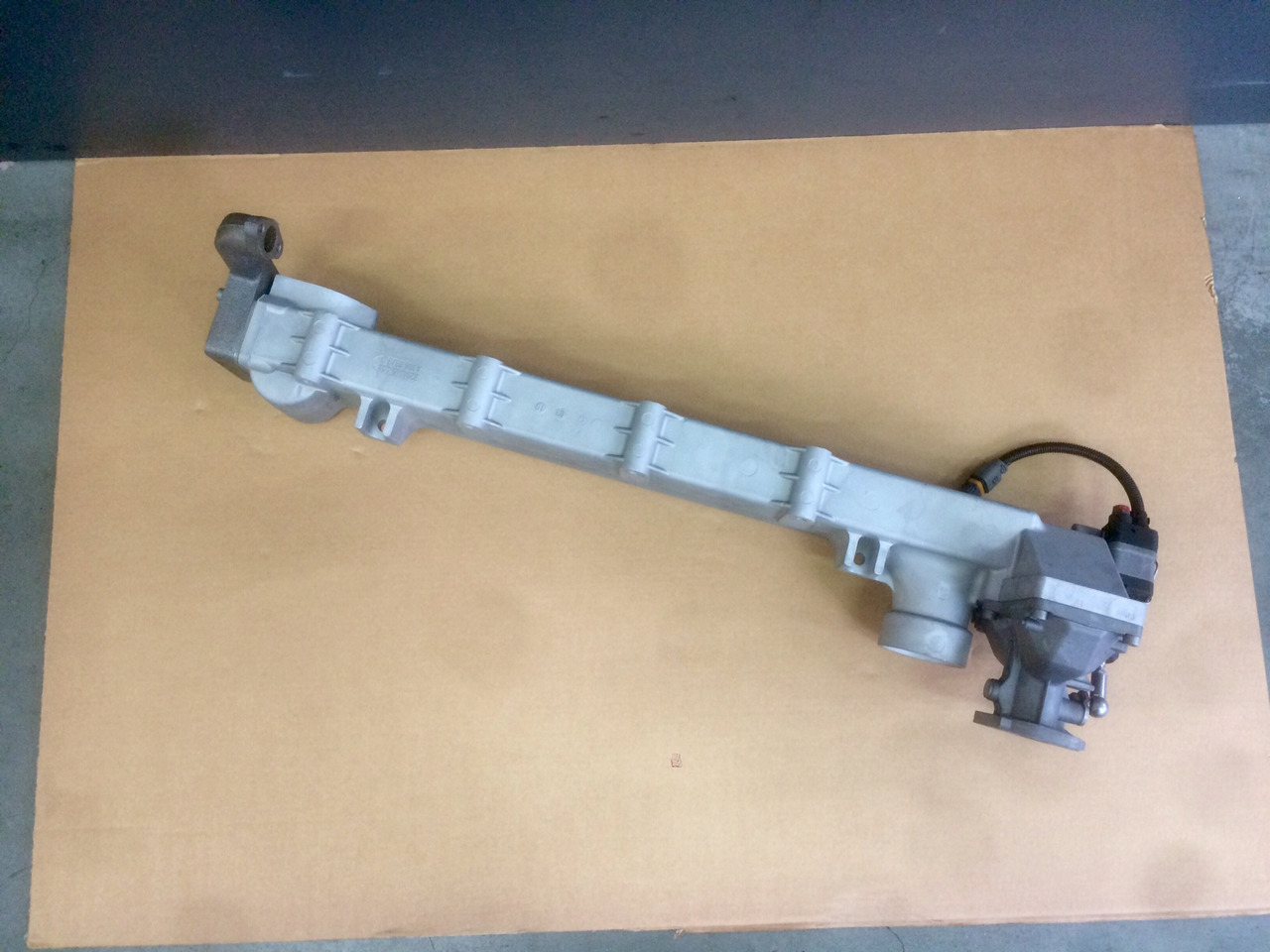 MODULO EGR (modulo ricircolo gas di scarico) - Motori MAN D2876 Common Rail - Euro 3 - RIF. MAN 51081007045 - 51081007054 - 51081007057 - 51081007087 - Bộ làm mát EGR: hình 2 MODULO EGR (modulo ricircolo gas di scarico) - Motori MAN D2876 Common Rail - Euro 3 - RIF. MAN 51081007045 - 51081007054 - 51081007057 - 51081007087 - Bộ làm mát EGR: hình 2