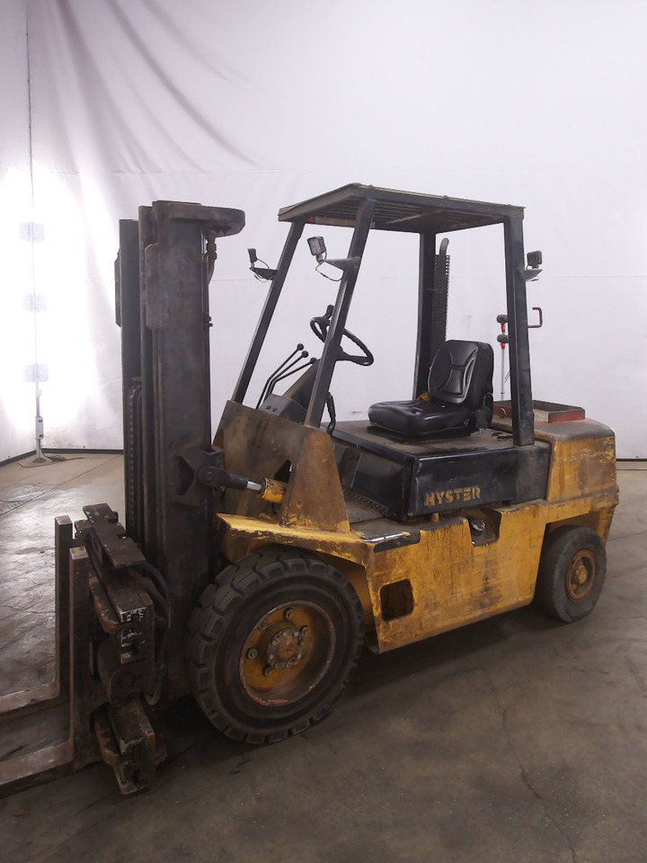 Hyster H3.00XL - Xe nâng diesel: hình 1 Hyster H3.00XL - Xe nâng diesel: hình 1