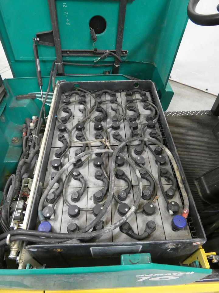 Komatsu FB16M-ZR - Xe nâng điện: hình 3 Komatsu FB16M-ZR - Xe nâng điện: hình 3