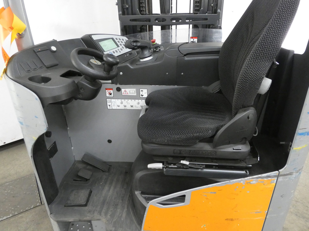 Still FM-X17 - Xe tải tiếp cận: hình 3 Still FM-X17 - Xe tải tiếp cận: hình 3