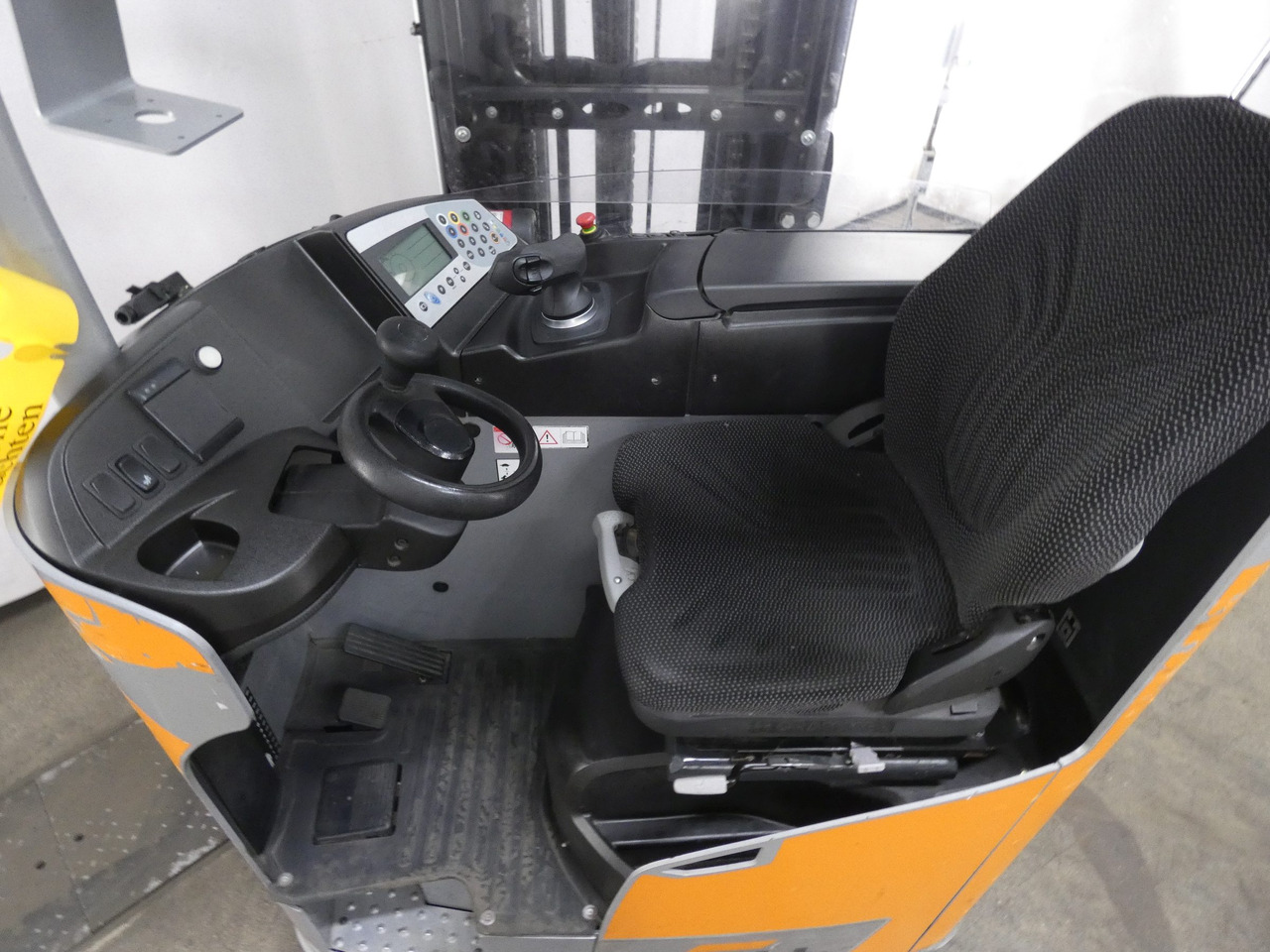 Still FM-X17 - Xe tải tiếp cận: hình 3 Still FM-X17 - Xe tải tiếp cận: hình 3