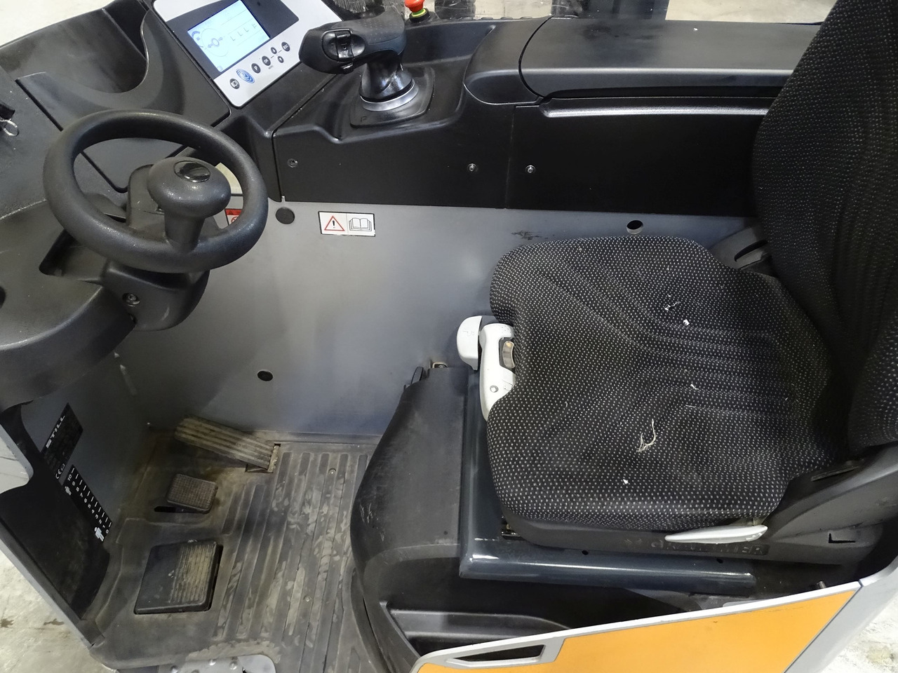 Still FM-X17 - Xe tải tiếp cận: hình 3 Still FM-X17 - Xe tải tiếp cận: hình 3