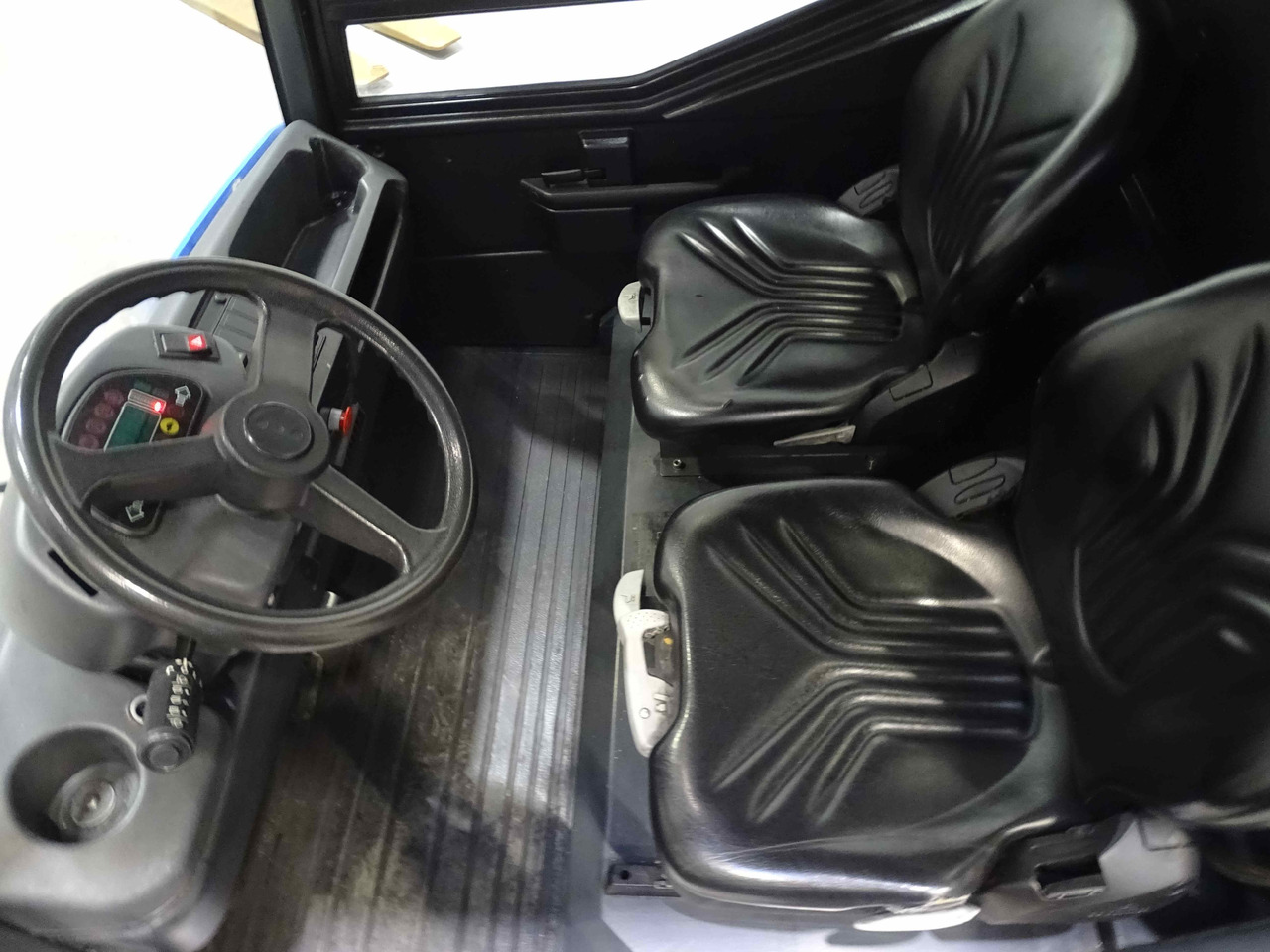 Still R07-25 - Xe cày kéo: hình 3 Still R07-25 - Xe cày kéo: hình 3