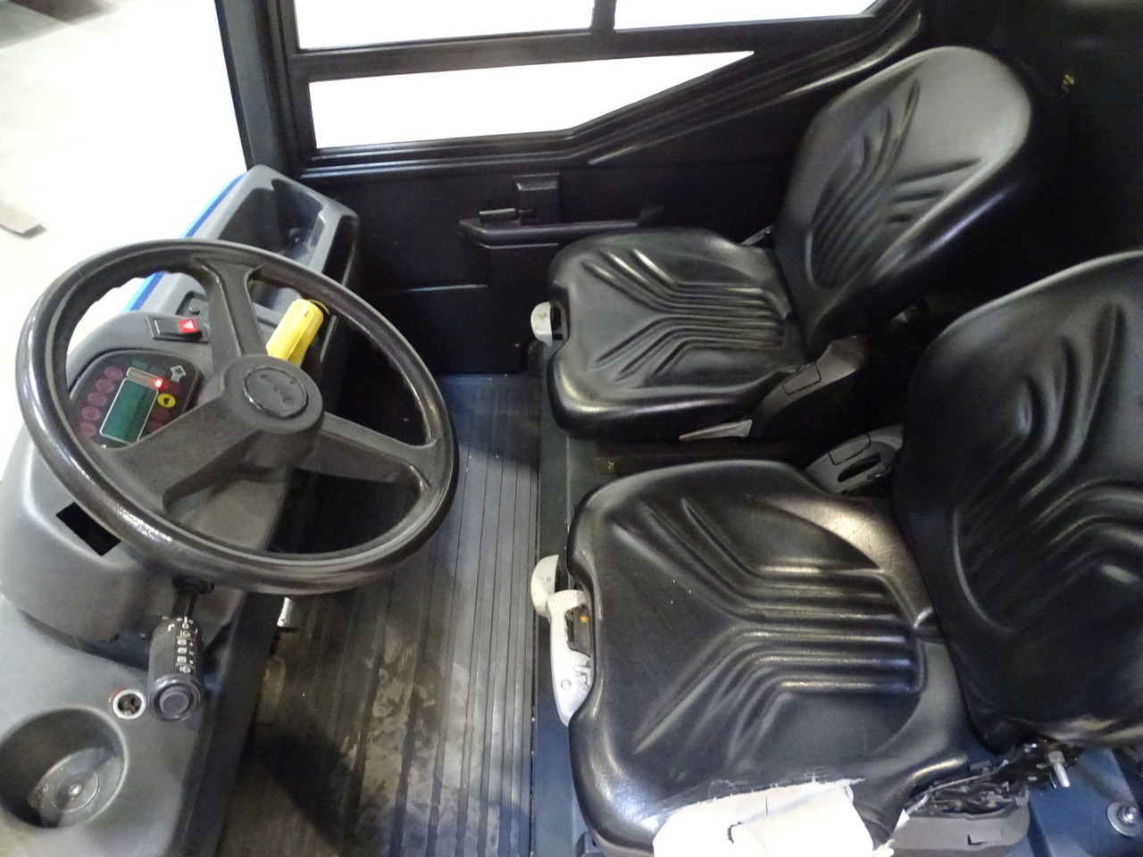 Still R07-25 - Xe cày kéo: hình 3 Still R07-25 - Xe cày kéo: hình 3