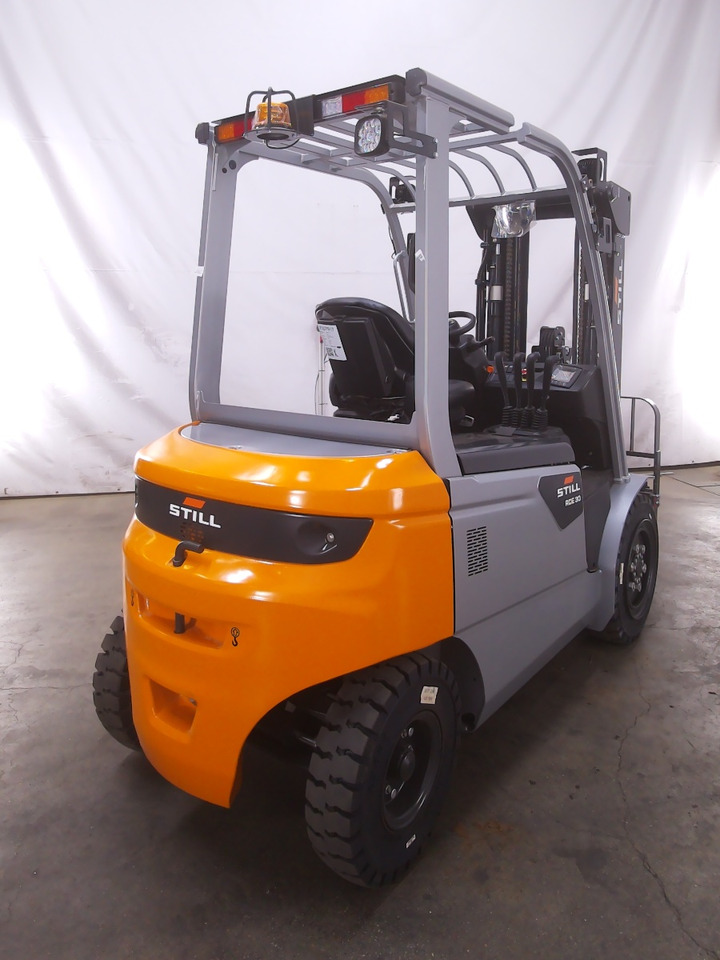 Still RCE30 - Xe nâng điện: hình 2 Still RCE30 - Xe nâng điện: hình 2