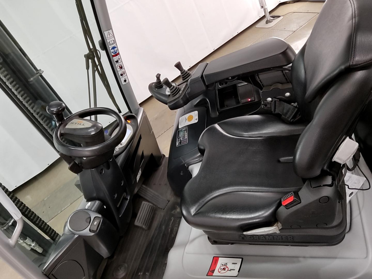 Still RX60-25 - Xe nâng điện: hình 3 Still RX60-25 - Xe nâng điện: hình 3