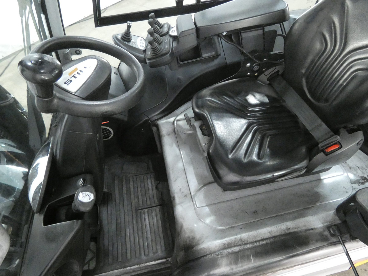 Still RX60-30 - Xe nâng điện: hình 3 Still RX60-30 - Xe nâng điện: hình 3