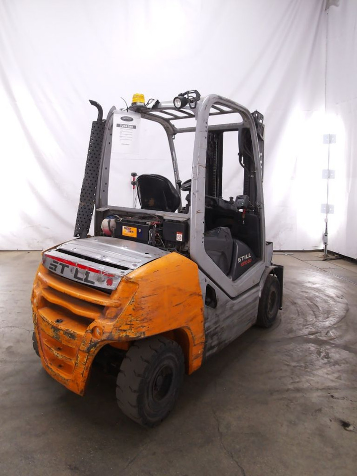 Still RX70-30 - Xe nâng diesel: hình 2 Still RX70-30 - Xe nâng diesel: hình 2
