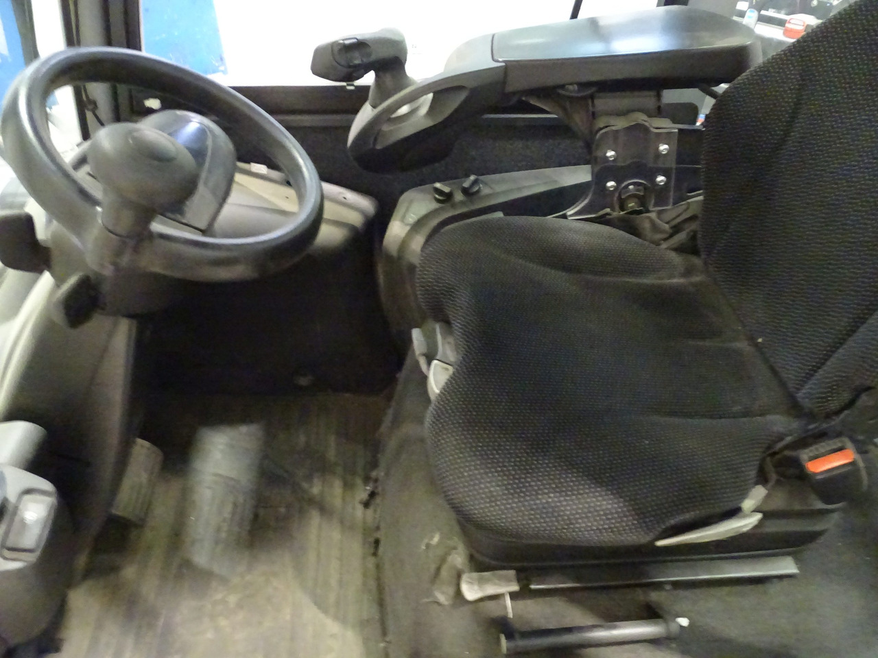 Still RX70-50 - Xe nâng diesel: hình 3 Still RX70-50 - Xe nâng diesel: hình 3