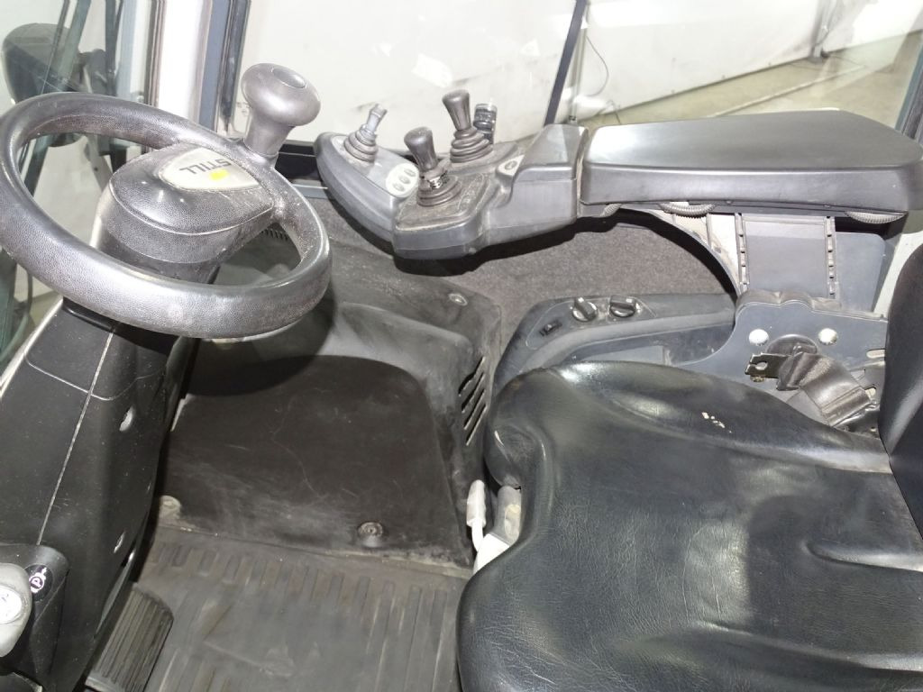 Still RX70-70 - Xe nâng diesel: hình 3 Still RX70-70 - Xe nâng diesel: hình 3