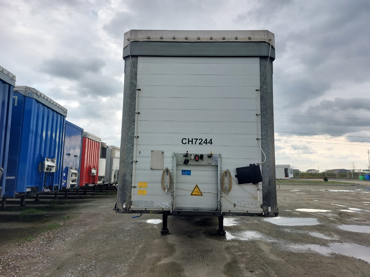 Schmitz Cargobull SCB*S3B - Sơ mi rơ moóc mui bạt: hình 2 Schmitz Cargobull SCB*S3B - Sơ mi rơ moóc mui bạt: hình 2