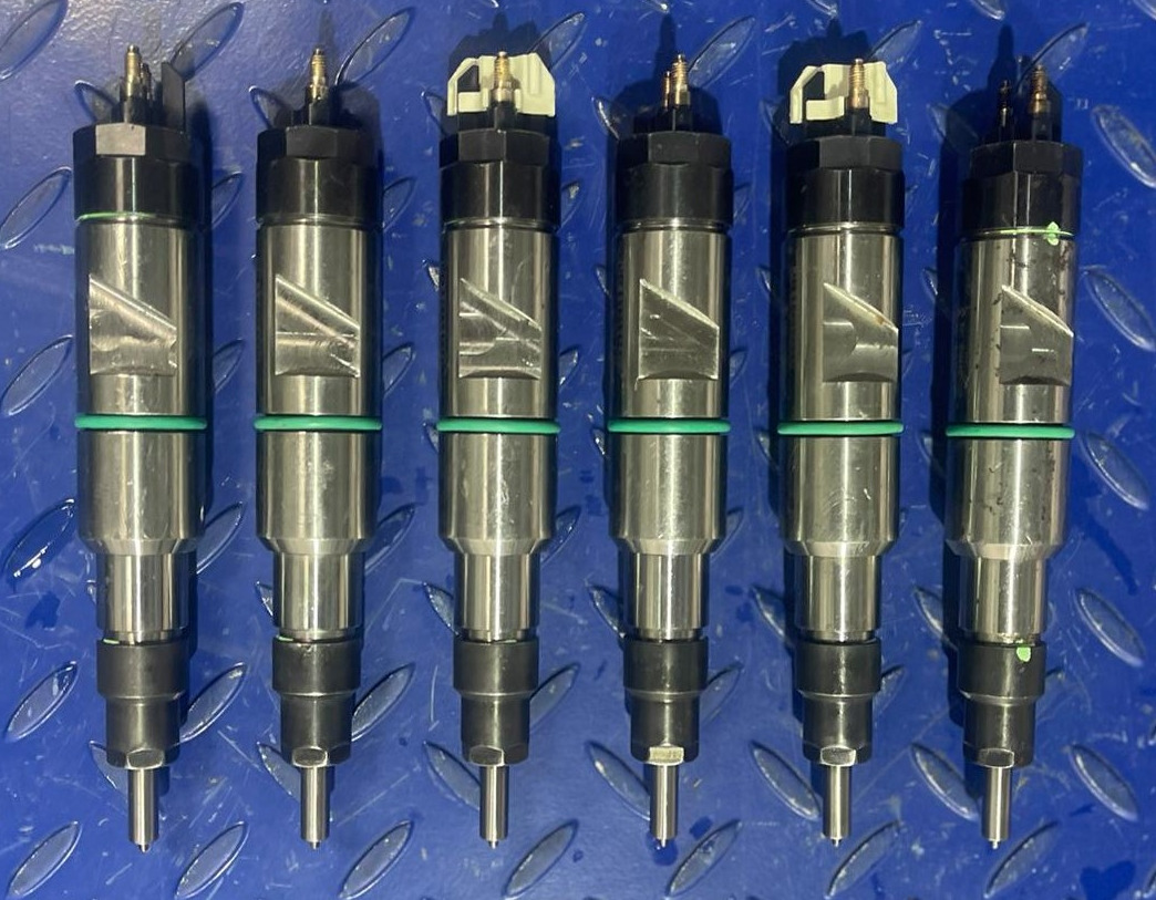 LIEBHERR Injector 600D1 10138687 - Bộ phun cho Máy móc xây dựng: hình 1 LIEBHERR Injector 600D1 10138687 - Bộ phun cho Máy móc xây dựng: hình 1