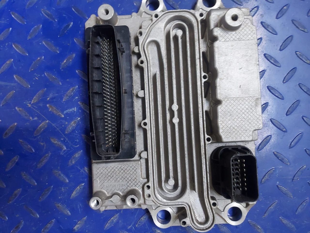 MERCEDES-BENZ ACTROS,AROCS A00044649954 - ECU cho Xe tải: hình 1 MERCEDES-BENZ ACTROS,AROCS A00044649954 - ECU cho Xe tải: hình 1